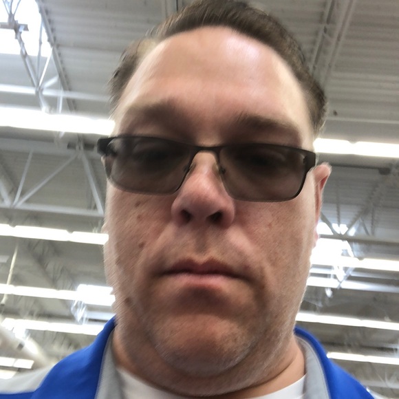 Meet your Posher, David - Picture 1 of 1